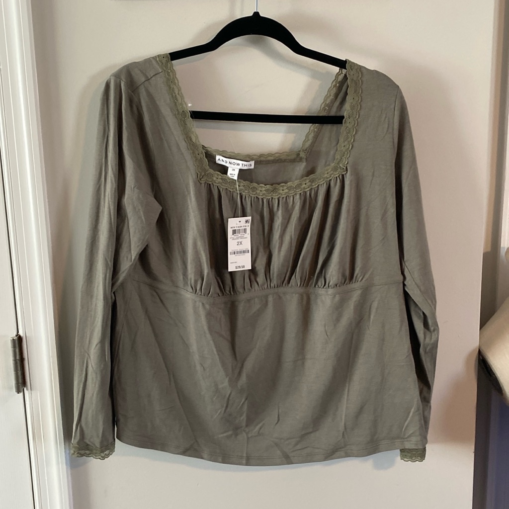 And Now This Nwot Olive Green Long Sleeve Ruched Bodice Top Size 2x